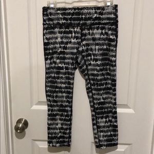 Nike DRI-Fit capri leggings